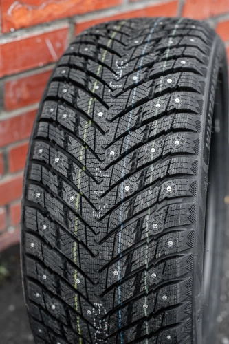 фото протектора и шины WINTERNOVA STUD II Шина ZMAX WINTERNOVA STUD II 275/40 R18 103T